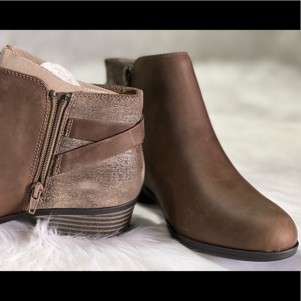 New Clarks Women's, Addiy Kara Ankle Boot - Picture 7 of 15